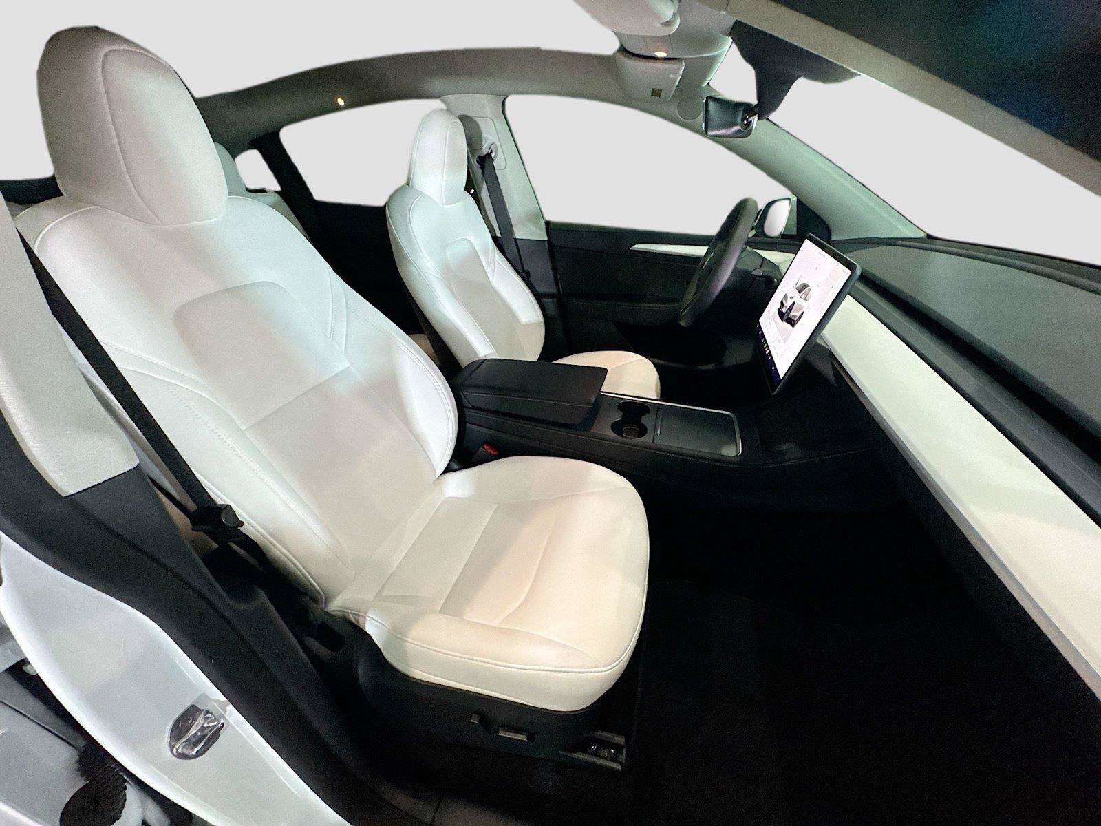 Used 2025 Tesla Model Y Long Range AWD/4WD image 23