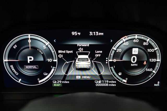 New 2025 Mitsubishi Outlander SEL image 18