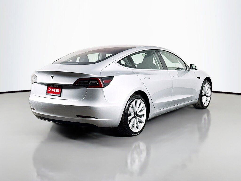 Used 2018 Tesla Model 3 Long Range RWD image 5