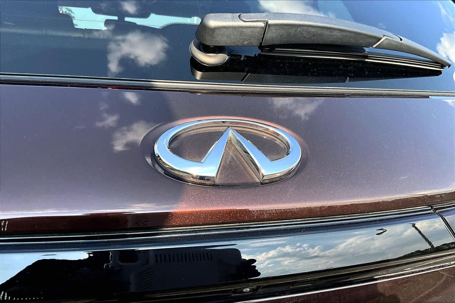 Used 2022 INFINITI QX60 Luxe w/ Cargo Package FWD image 10
