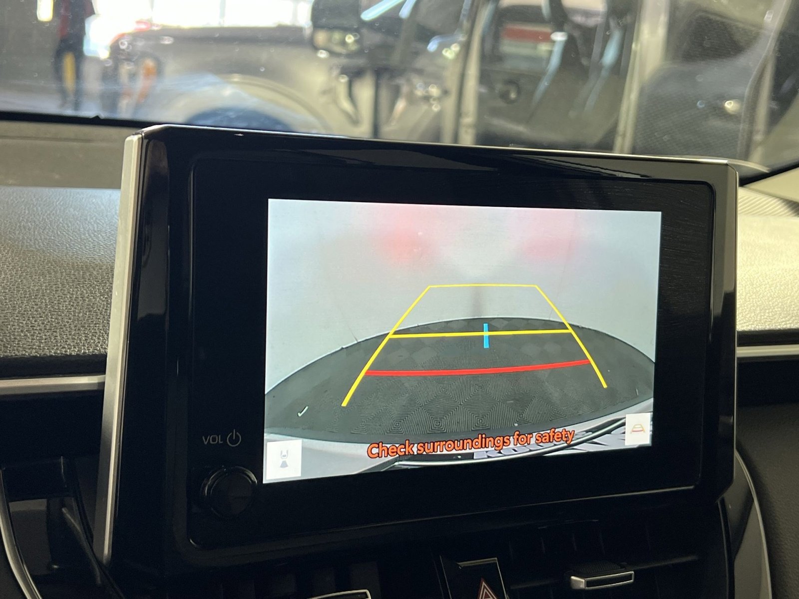 Used 2023 Toyota Corolla Cross XLE image 19