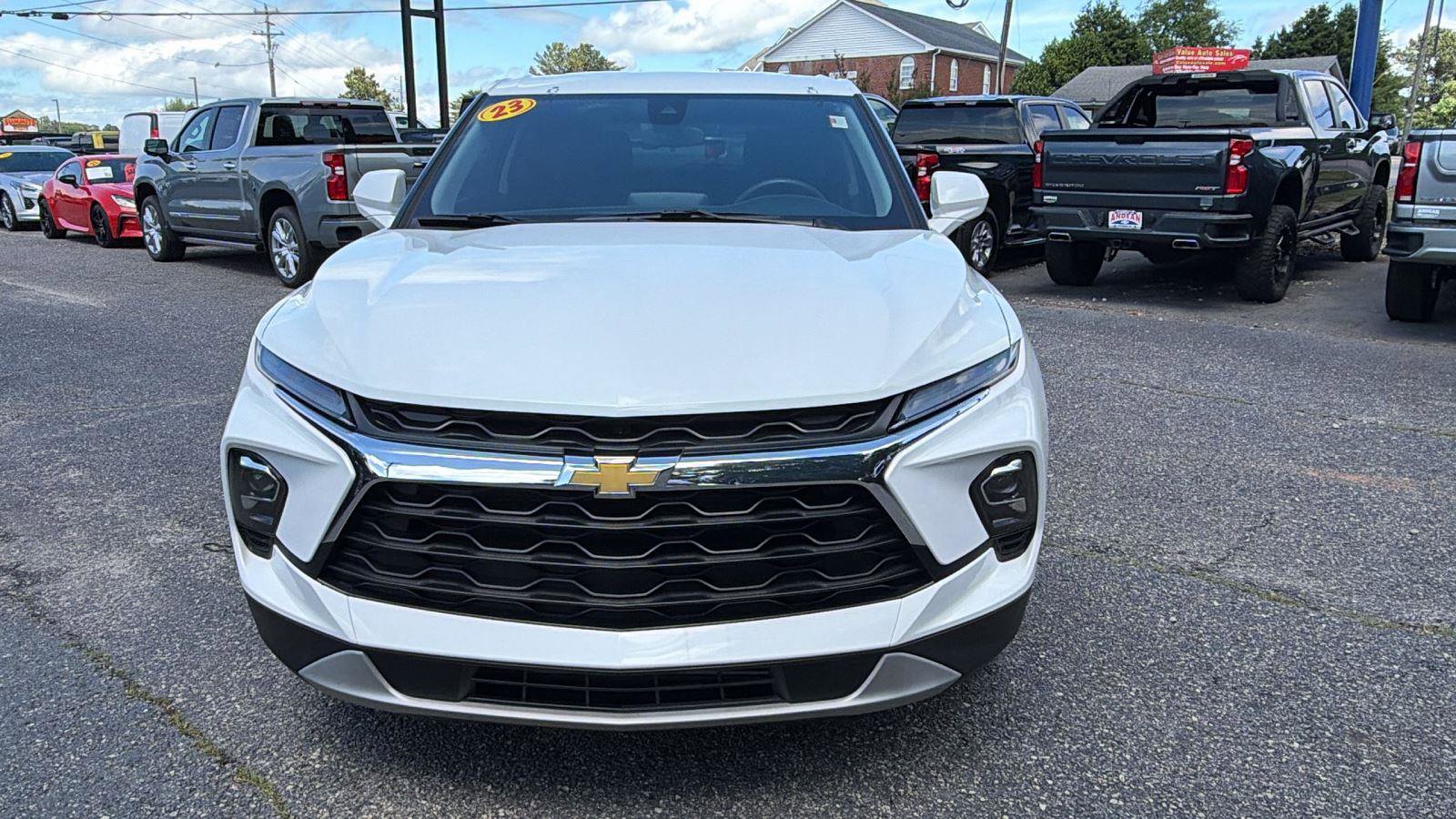 Certified 2023 Chevrolet Blazer LT FWD image 2