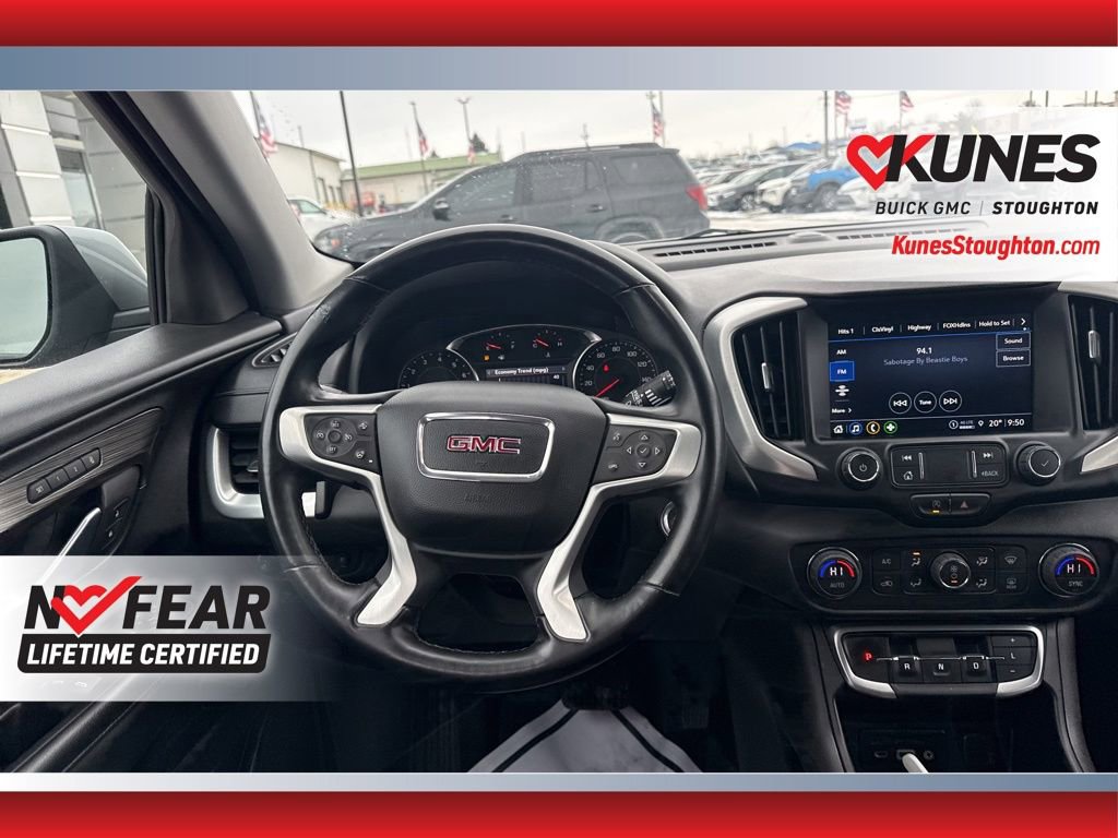 Used 2024 GMC Terrain SLT image 36