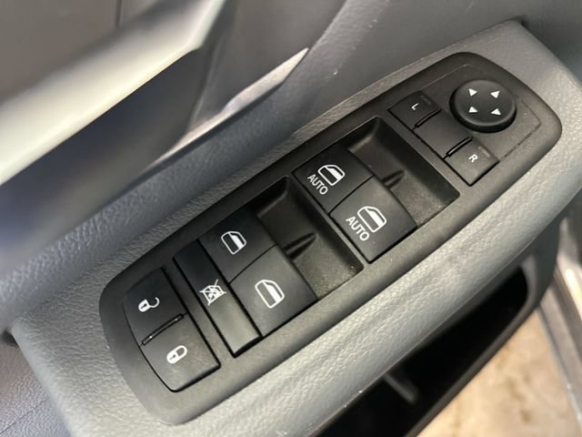 Used 2022 RAM 1500 Big Horn AWD/4WD image 17