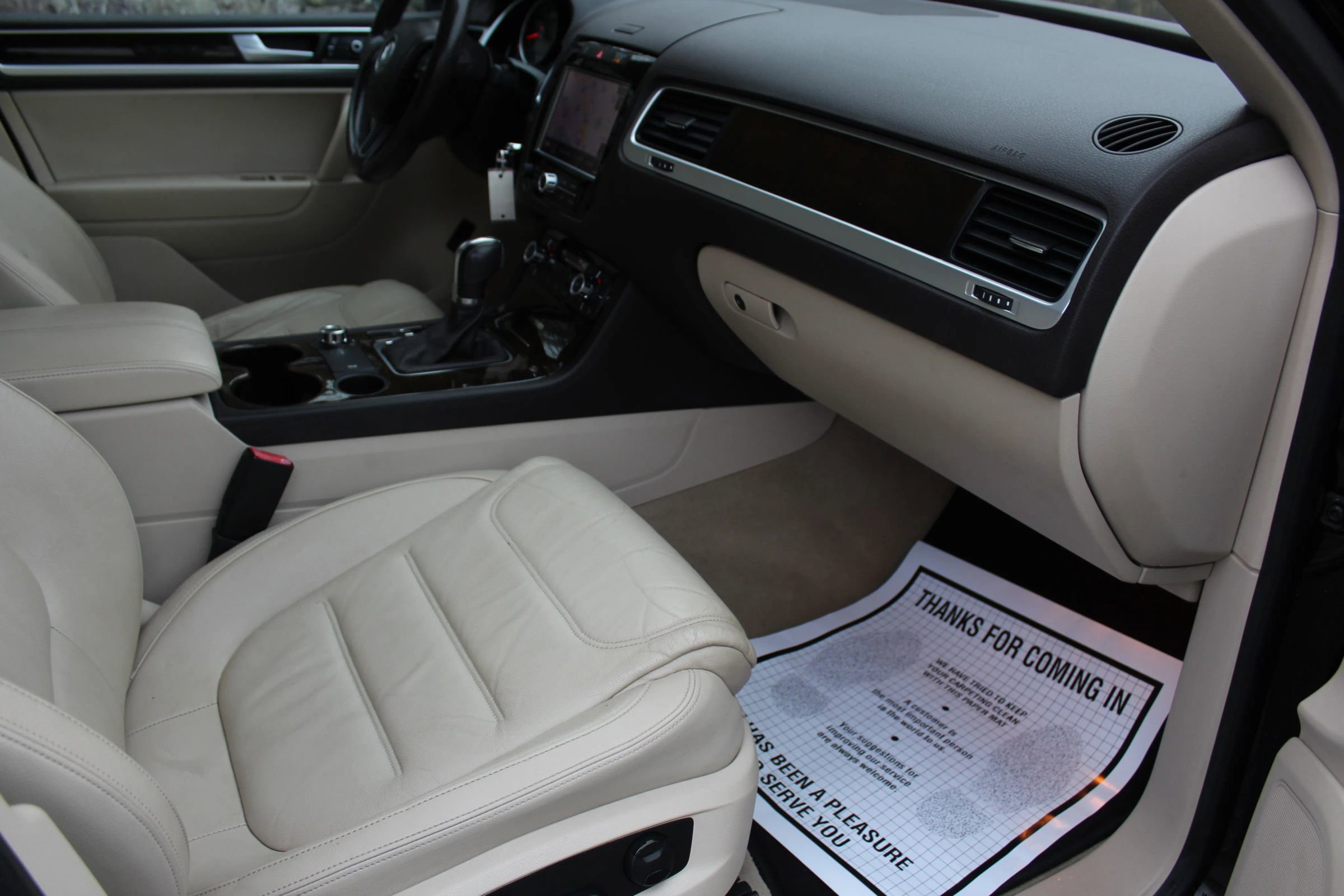 Used 2014 Volkswagen Touareg Hybrid image 17