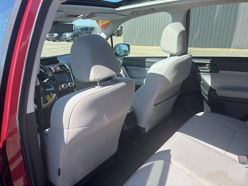 Used 2017 Subaru Forester 2.5i Premium w/ All-Weather Package AWD/4WD image 16