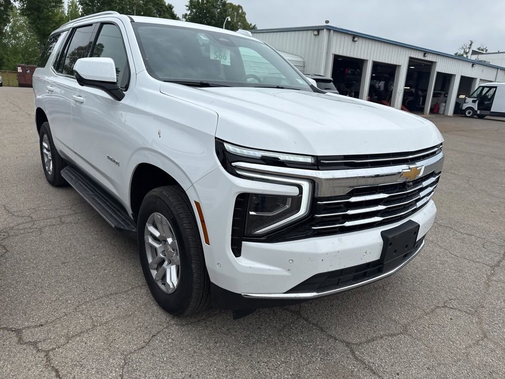 Used 2025 Chevrolet Tahoe LT AWD/4WD image 4