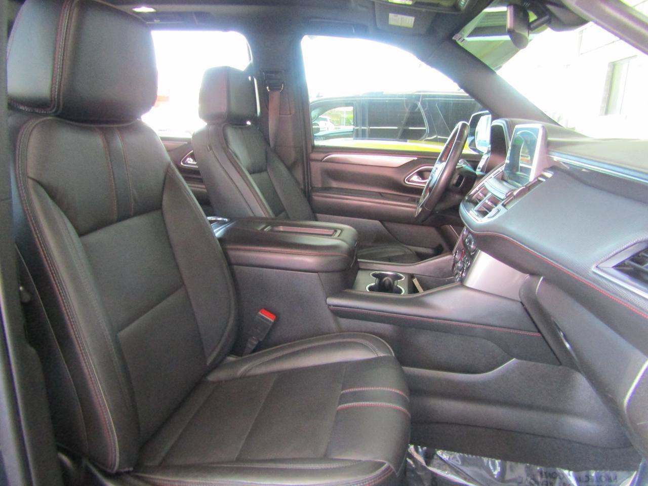 Used 2021 Chevrolet Tahoe RST w/ Luxury Package AWD/4WD image 13
