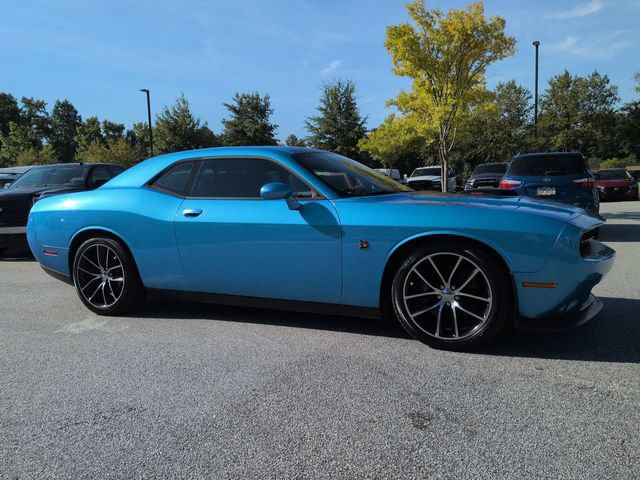 Used 2016 Dodge Challenger R/T Scat Pack RWD video 1