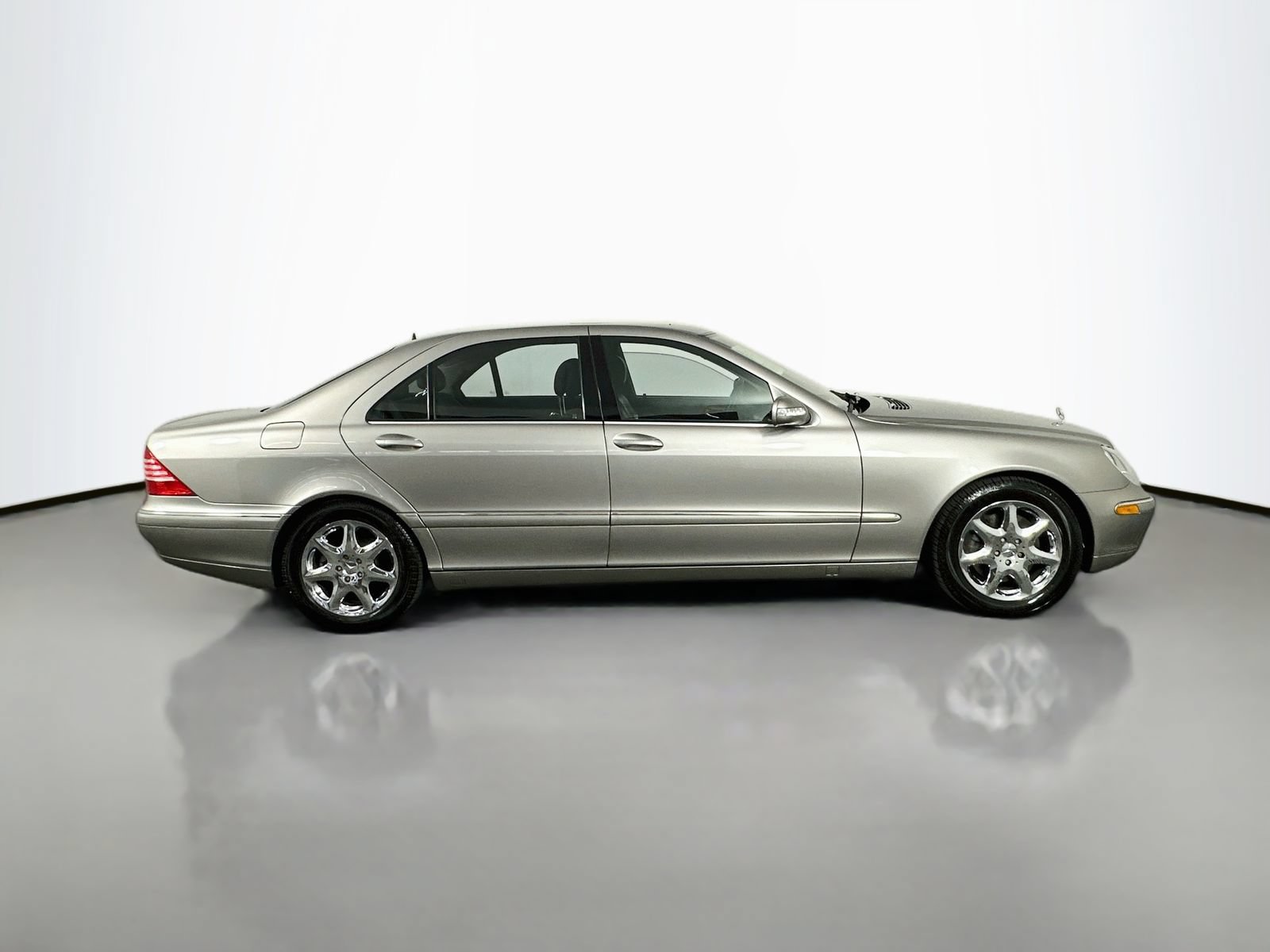 Used 2006 Mercedes-Benz S 430 4MATIC image 8