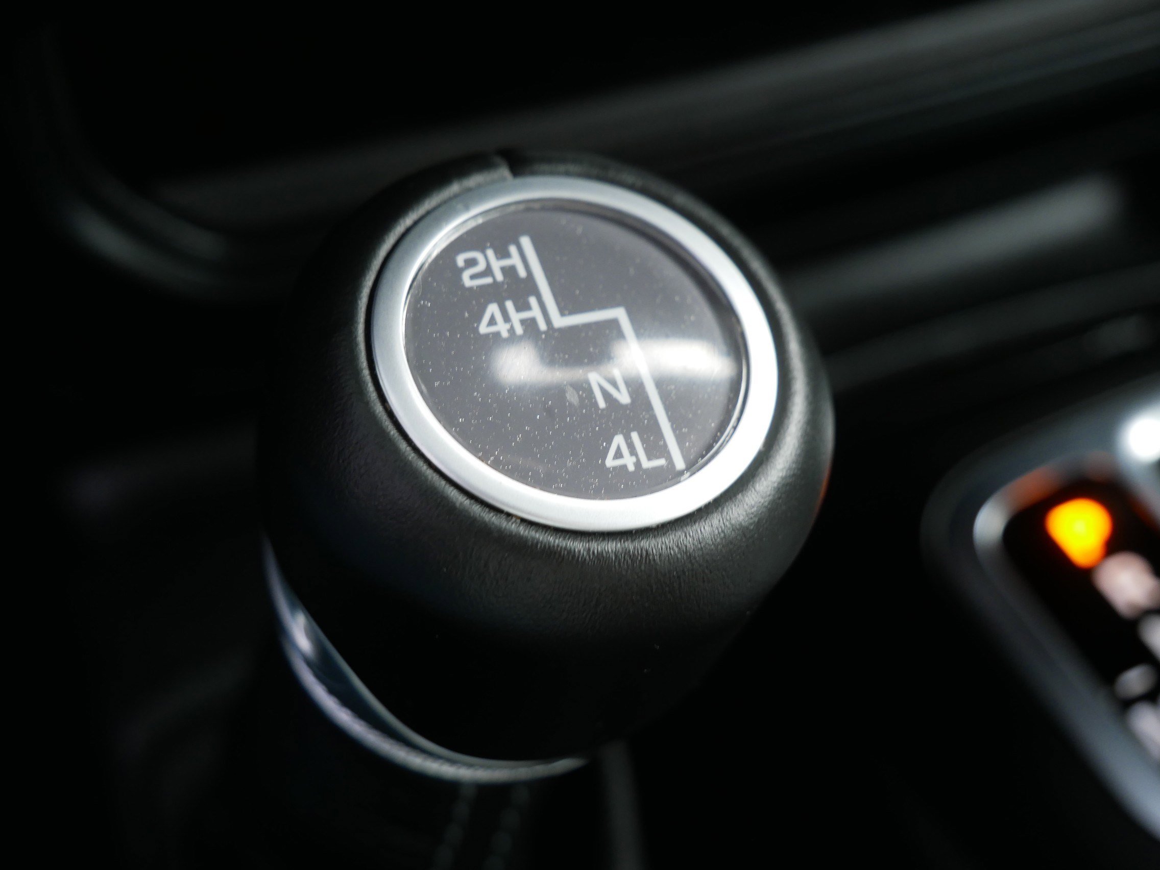 Used 2024 Jeep Wrangler Sahara image 25