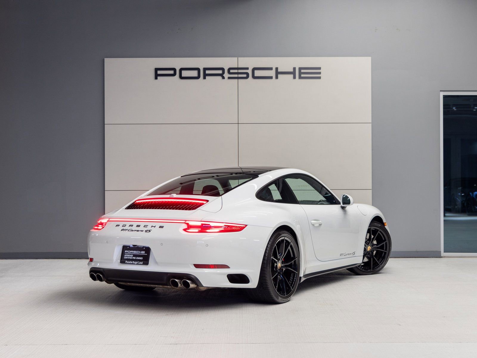 Certified 2019 Porsche 911 Carrera 4S image 7