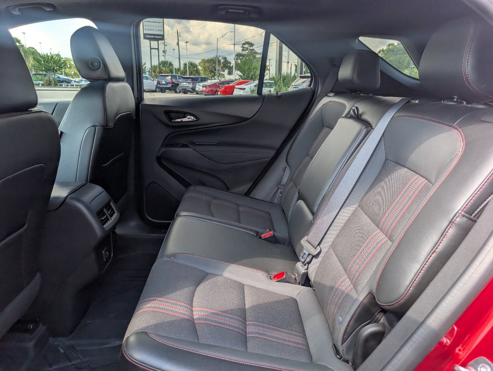 Certified 2024 Chevrolet Equinox RS w/ LPO, Floor Liner Package FWD image 32