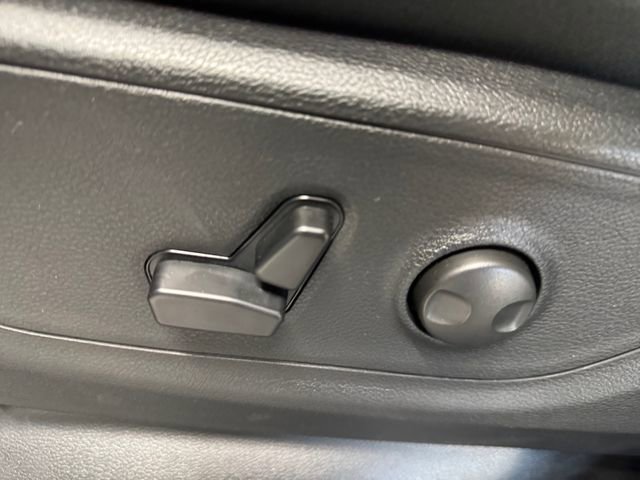 New 2026 RAM 1500 4x4 Crew Cab image 23