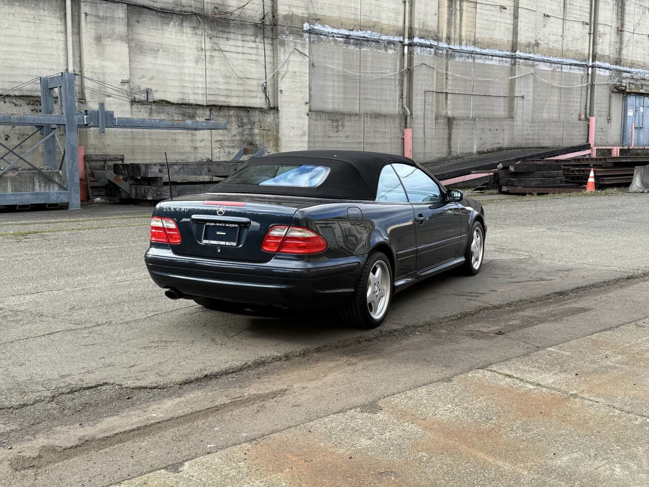 Used 2000 Mercedes-Benz CLK 430 Cabriolet image 9