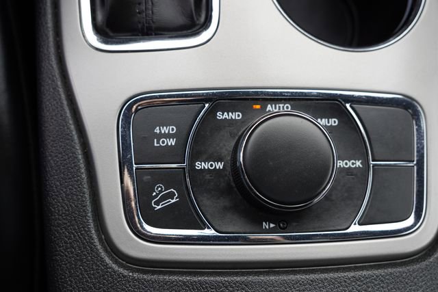 Certified 2021 Jeep Grand Cherokee Limited w/ Premium Lighting Group image 32