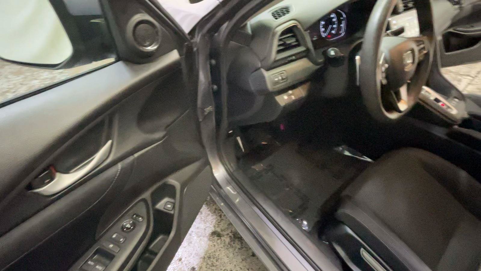 Used 2019 Honda Insight EX image 31