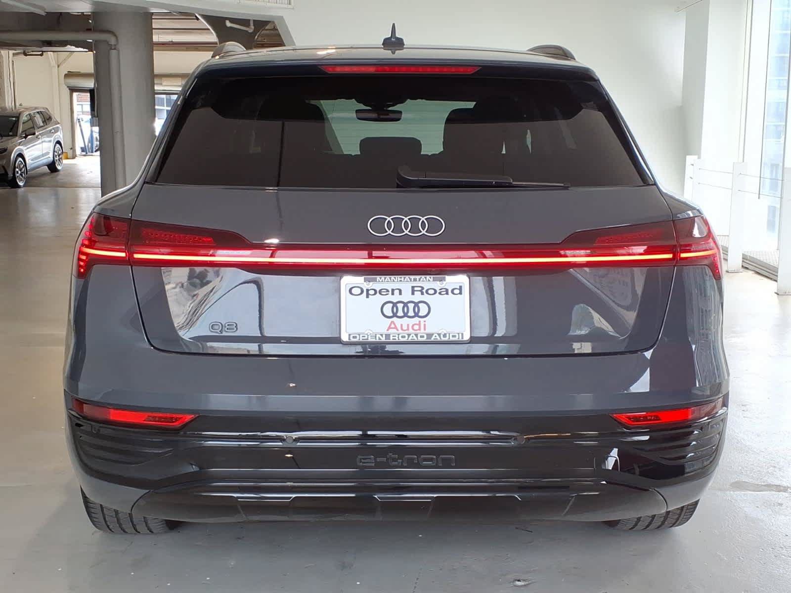 Used 2024 Audi Q8 e-tron Prestige w/ Prestige Package AWD/4WD image 5