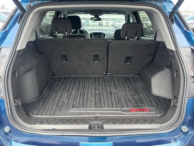 Used 2020 GMC Terrain SLE w/ Driver Convenience Package image 9