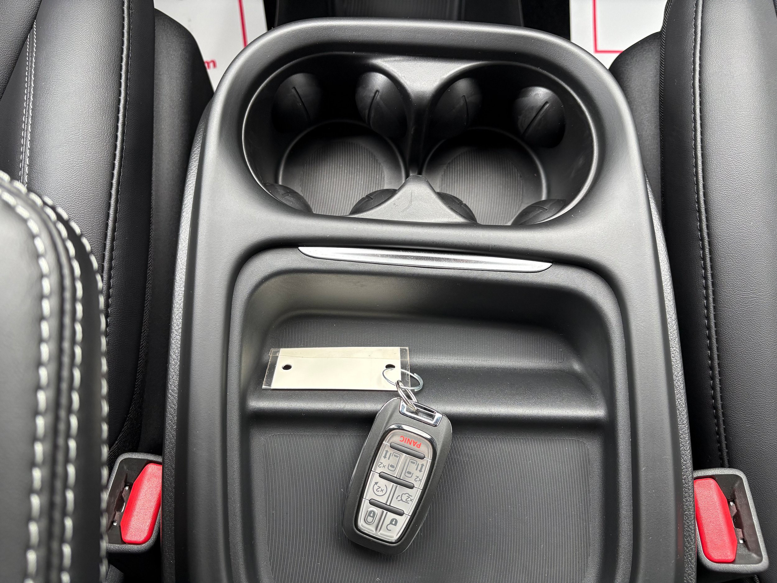 New 2027 Chrysler Pacifica Select AWD/4WD image 28