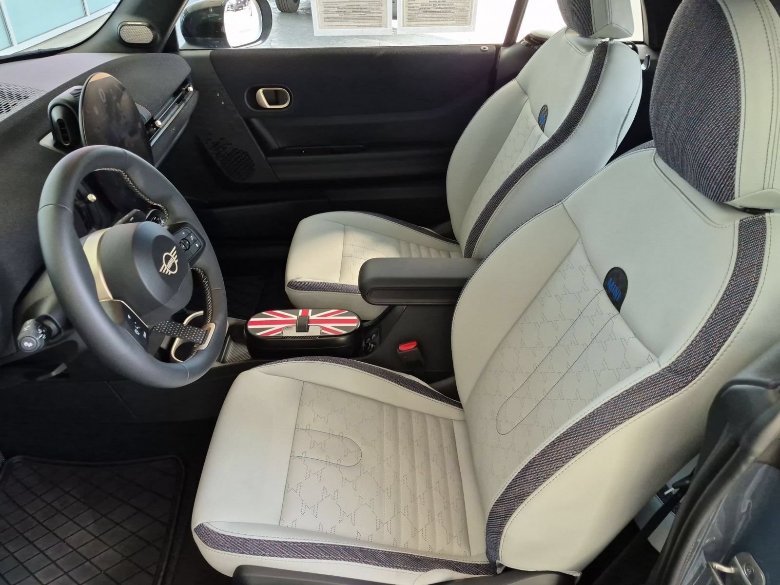 Used 2025 MINI Cooper S FWD image 21