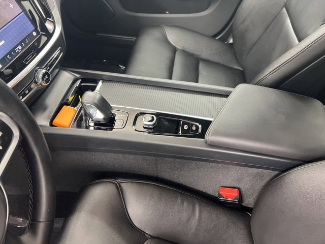 Used 2025 Volvo S60 B5 Core image 15