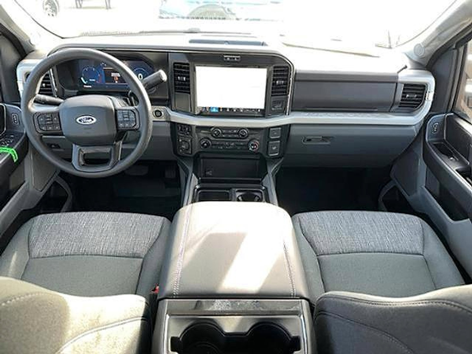 New 2026 Ford F250 XLT w/ XLT Premium Package AWD/4WD image 13