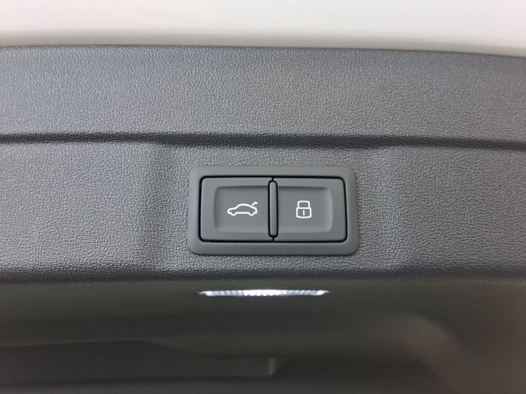 New 2025 Audi A5 2.0T Prestige image 23