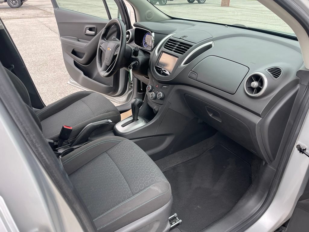 Used 2015 Chevrolet Trax LS FWD image 19