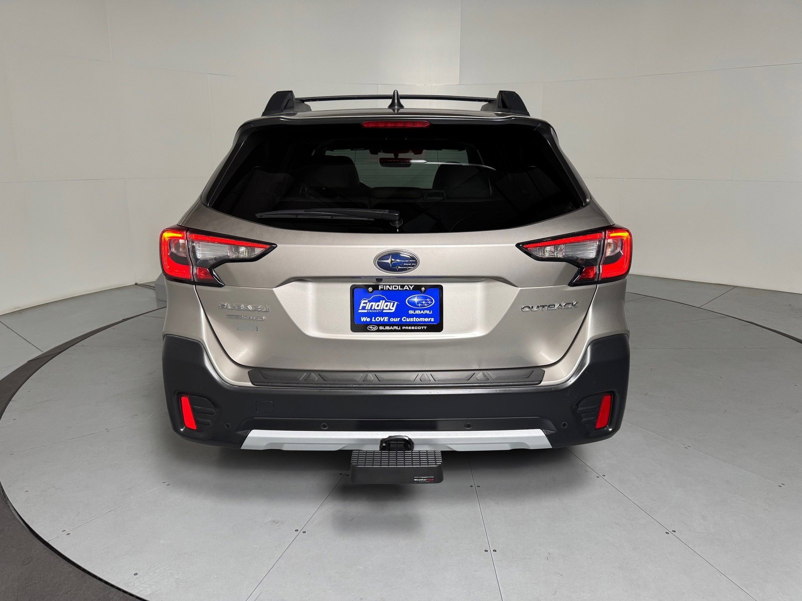 Used 2020 Subaru Outback Limited w/ Popular Package #2 AWD/4WD image 4