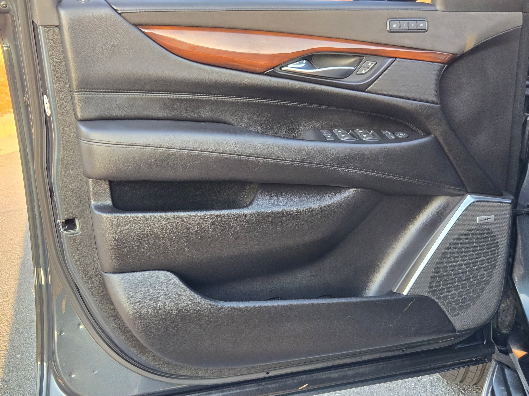 Used 2019 Cadillac Escalade Luxury image 20