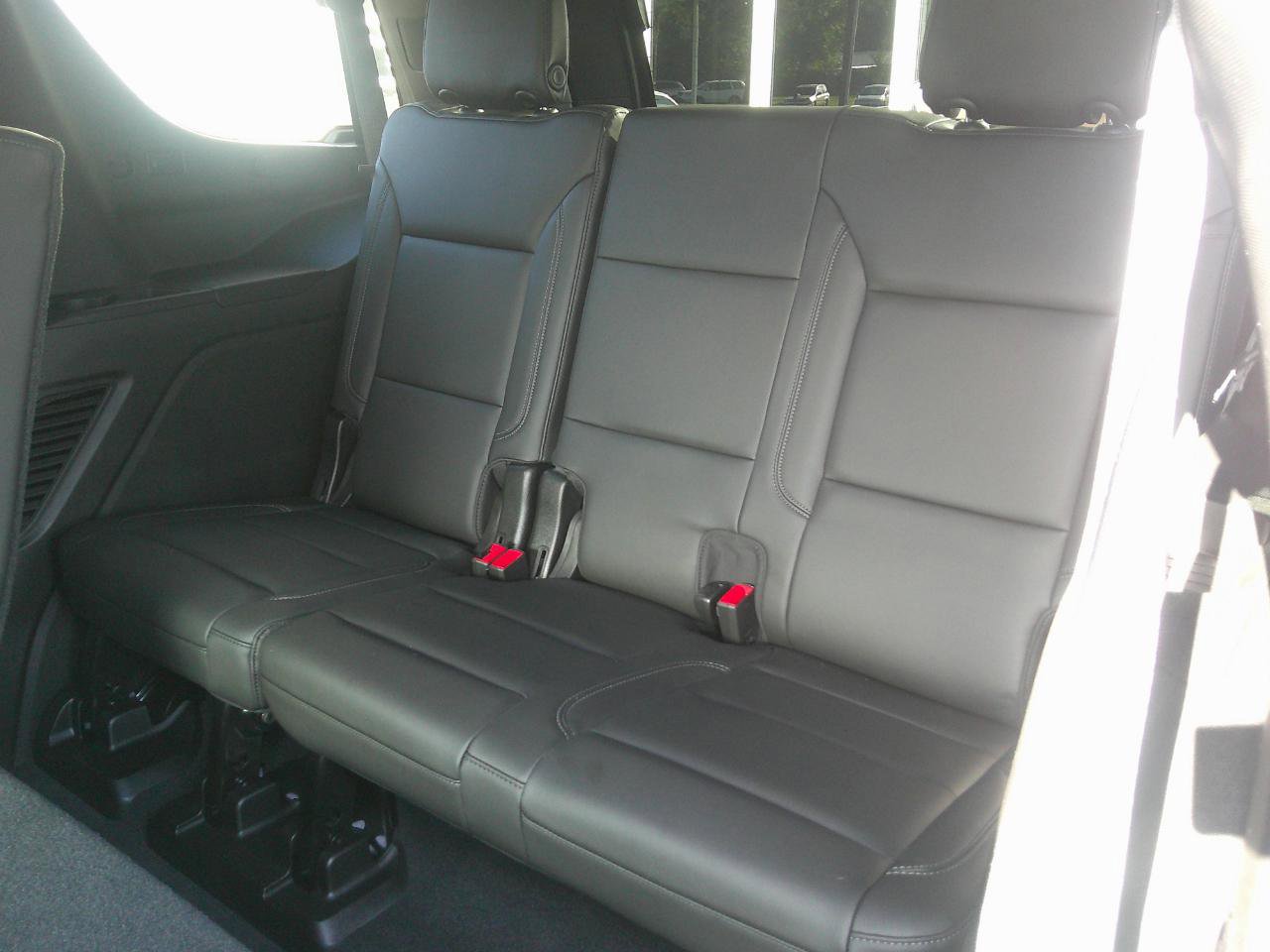 Used 2021 Chevrolet Tahoe LT w/ LT Signature Package RWD image 15