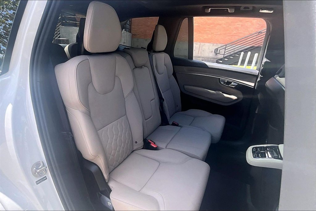 Used 2026 Volvo XC90 B6 Plus AWD/4WD image 37