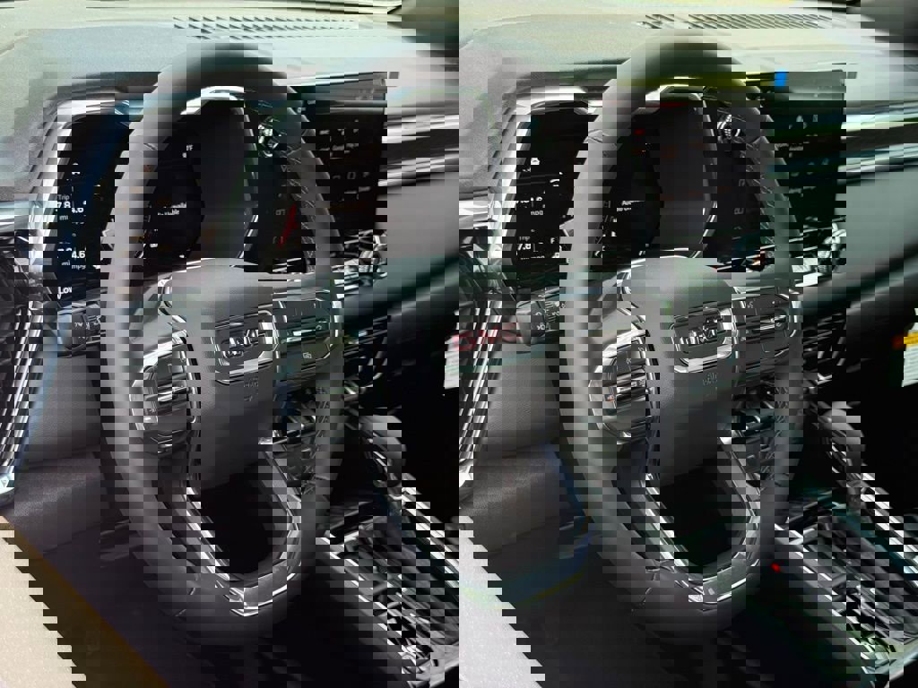 New 2026 GMC Canyon Elevation w/ Convenience Package image 17