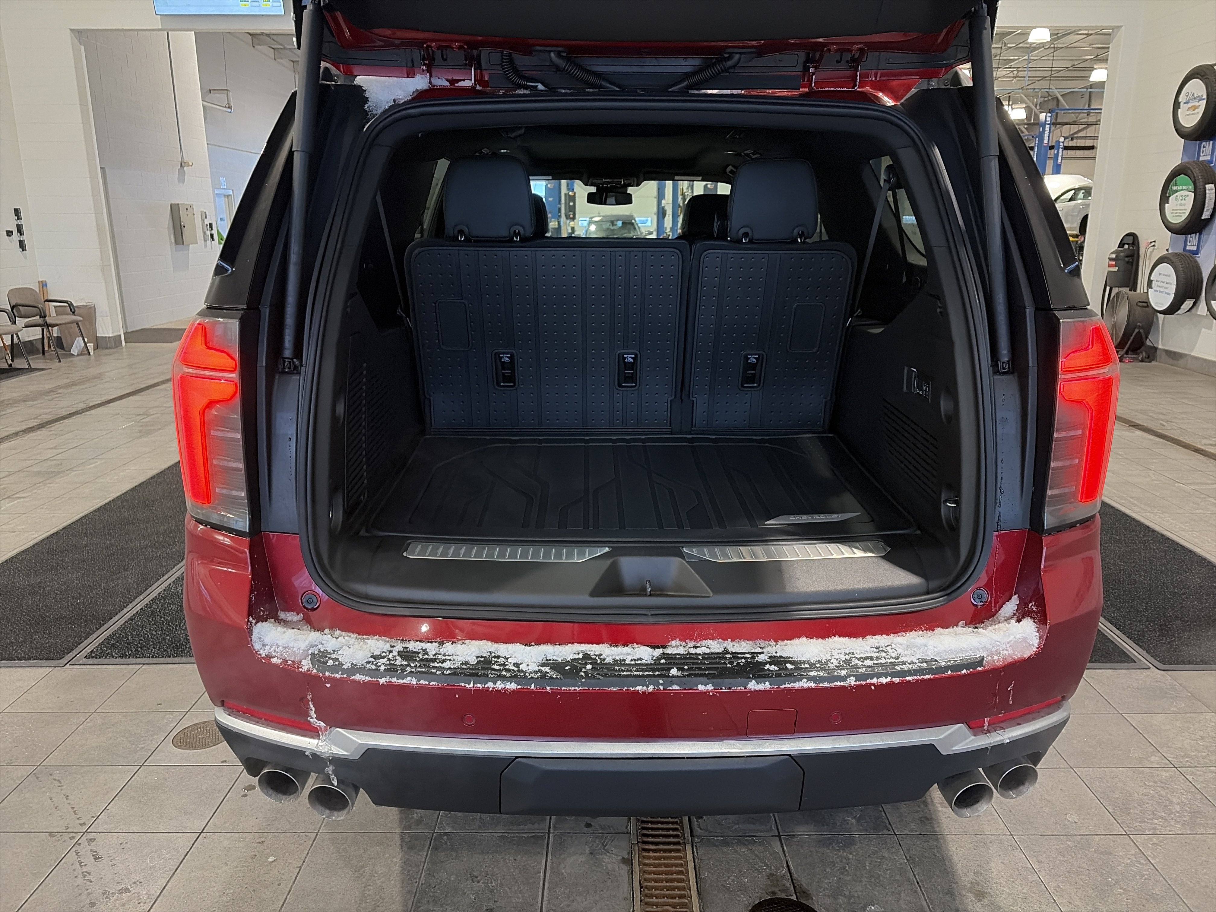 New 2026 Chevrolet Suburban Premier w/ Sun And Tow Package image 5