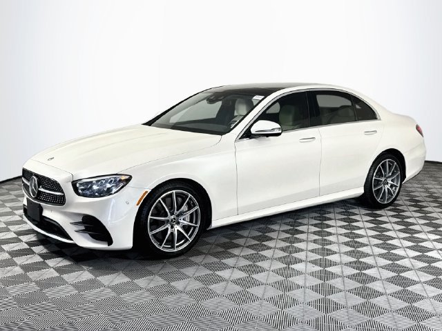 Used 2021 Mercedes-Benz E 350 Sedan image 4