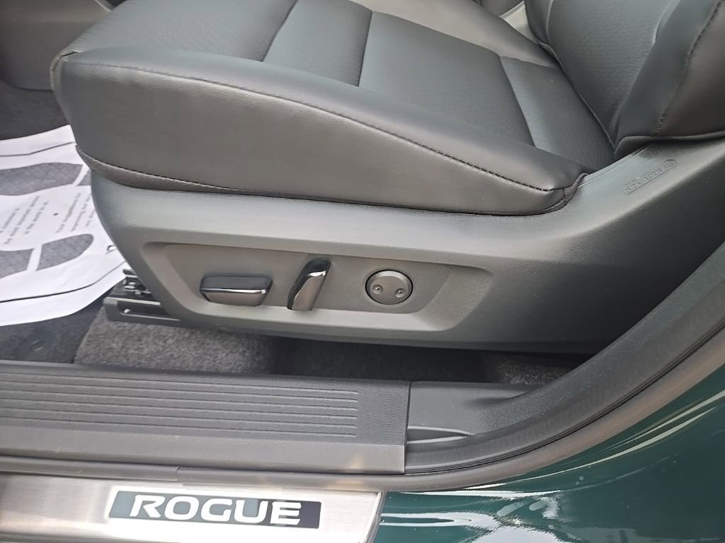 New 2026 Nissan Rogue SV image 11