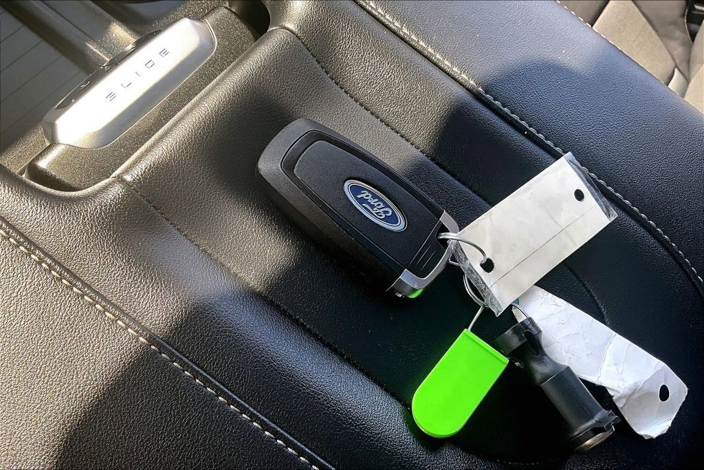 Used 2025 Ford Expedition Max Platinum image 14