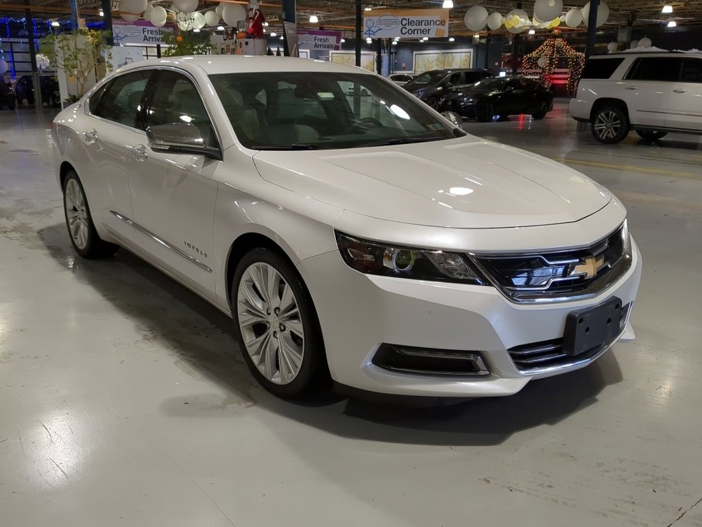 Used 2018 Chevrolet Impala Premier w/ Premier Confidence Package image 4