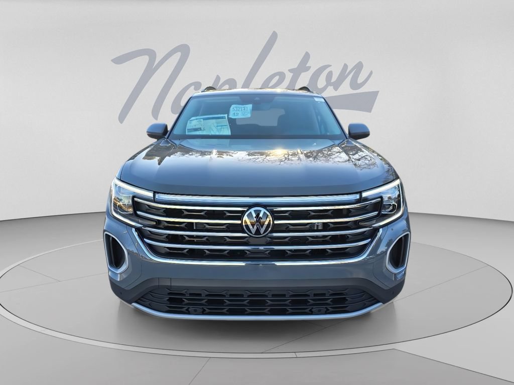 New 2026 Volkswagen Atlas SE FWD image 2