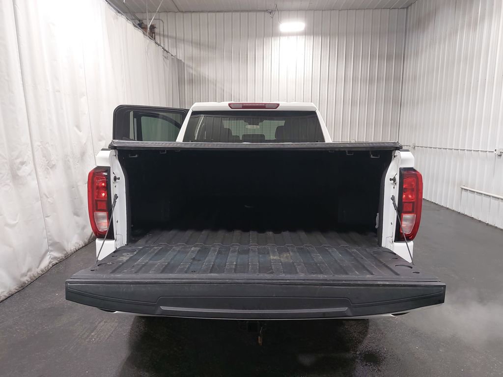 Used 2022 GMC Sierra 1500 Elevation image 12