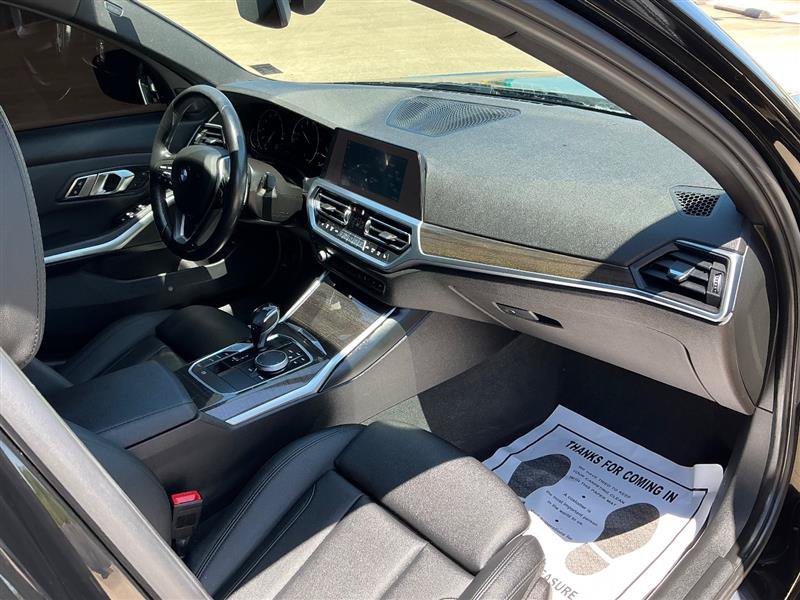 Used 2020 BMW 330i xDrive Sedan w/ Driving Assistance Package AWD/4WD image 35
