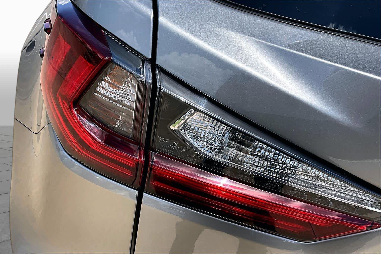 Used 2018 Lexus RX 350 FWD w/ Premium Package image 29