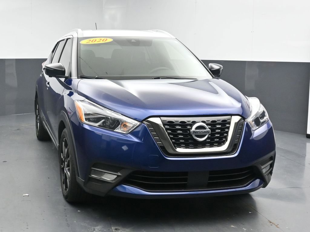 Used 2020 Nissan Kicks SR w/ SR Premium Package FWD image 3
