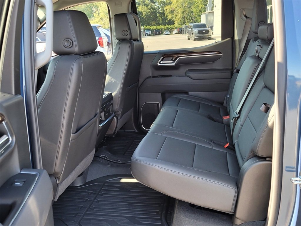 New 2026 GMC Sierra 1500 Elevation w/ Elevation Premium Package image 4