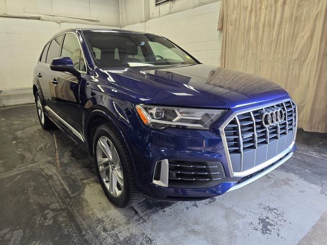 Used 2020 Audi Q7 3.0T Premium w/ Convenience Package AWD/4WD image 4