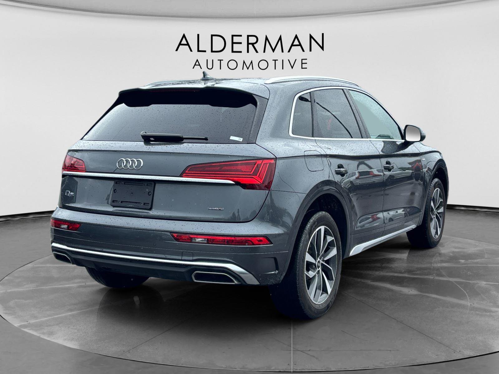 Used 2023 Audi Q5 2.0T Premium Plus w/ Premium Plus Package AWD/4WD image 5