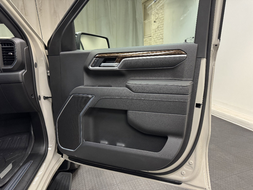 New 2026 GMC Sierra 1500 SLE w/ Preferred Package image 21