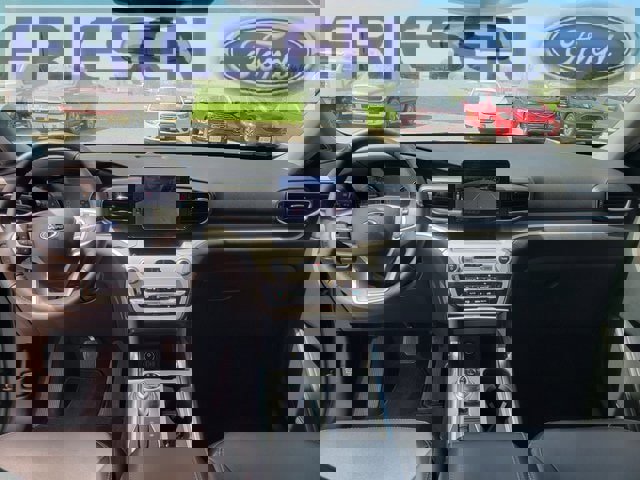 Used 2023 Ford Explorer XLT image 18