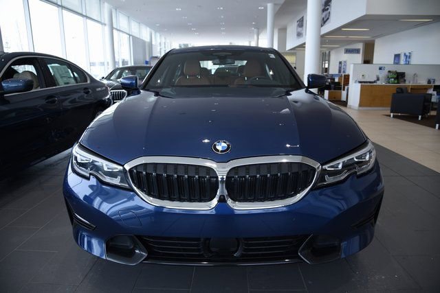 Used 2021 BMW 330e xDrive w/ Premium Package image 5